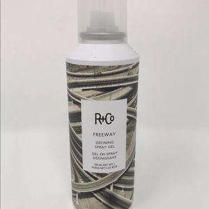 Free way defining spay gel 5 oz. new